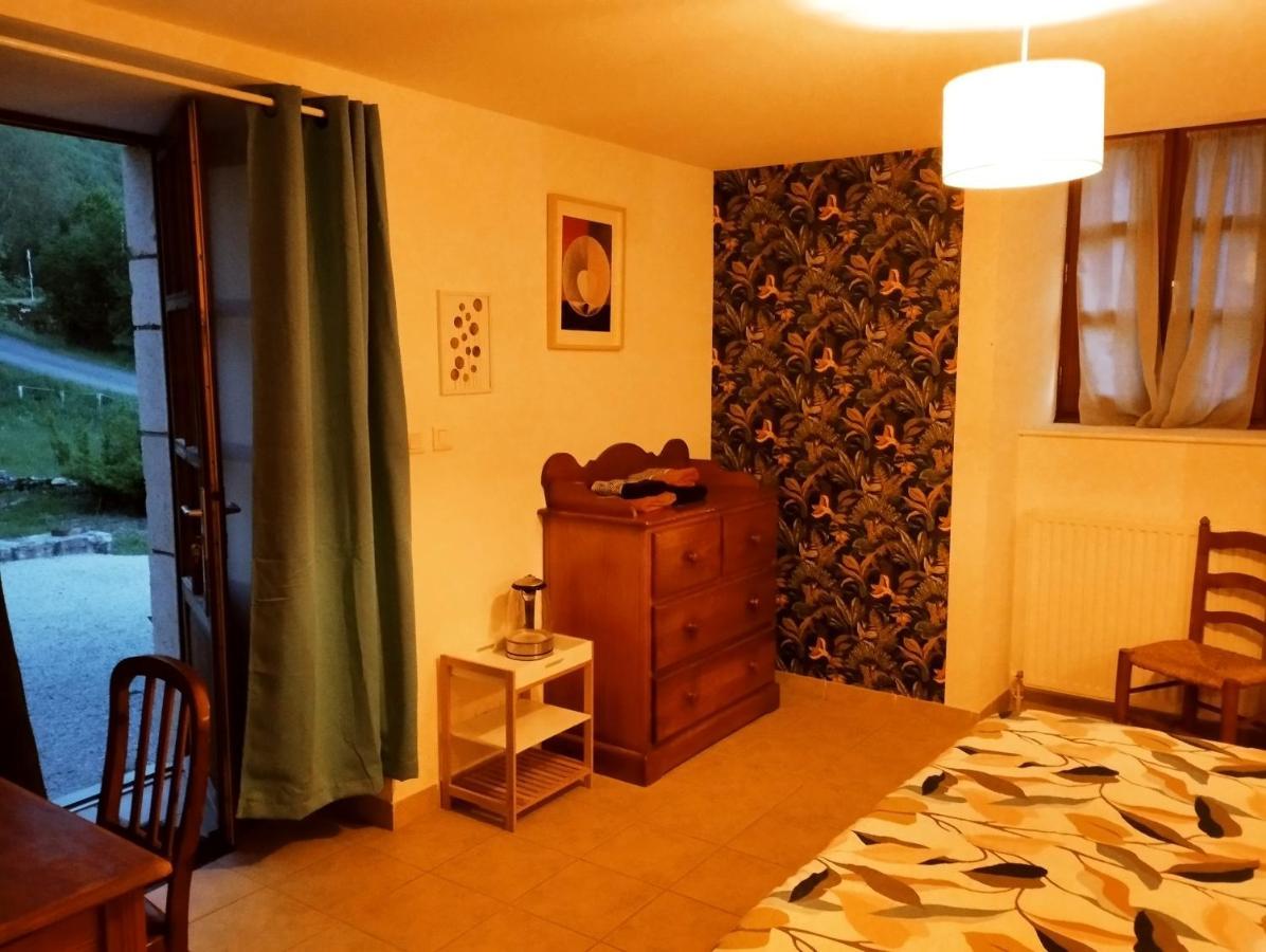 Chambres D'Hotes Le Moulin D'Auxillac La Canourgue Δωμάτιο φωτογραφία